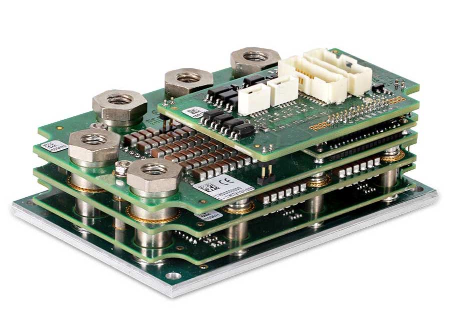 Gold-Solo-Triple-Twitter-b